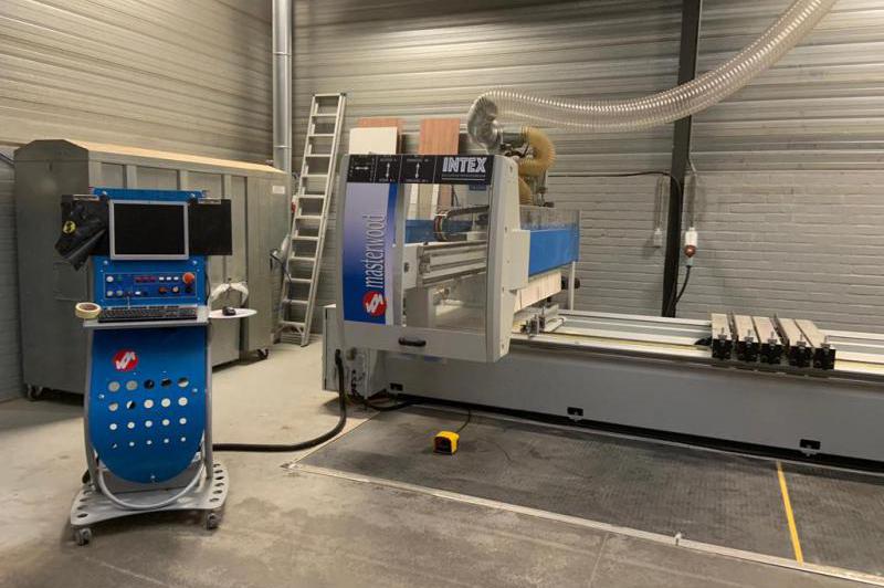 Intex exclusieve interieurs over Masterwood en CNC Team: